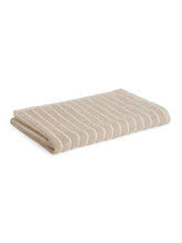 Welspun 100% Cotton Large 250 Gsm Dobby Solid 2-In-1 Bath Towel (Beige)
