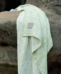 Doctor Towels World'S First Banana Jacquard Floral Bath Towel, Super Soft & High Absorbency Towels For Sensitive Skin, Quick Dry Towels Large Size (Green)