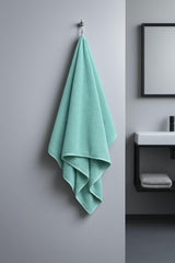 Midastra Microfiber Bath Towel 500 Gsm | Ultra Soft, Quick Dry, Lint-Free & Absorbent | Luxury Spa Feel Bath Towel (Pista Green)