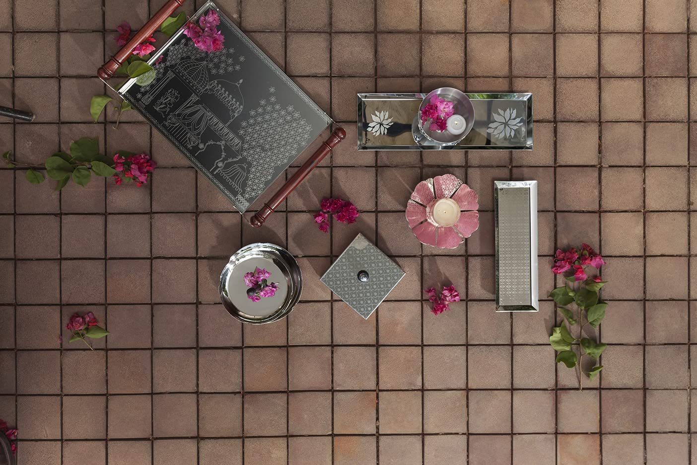 Designer Stainless Steel Serving Tray, Chrome & Black - Pink City Series | Corporate Gifting For Diwali - Premium Kitchen Hamper Dining Table Tray | Dishwasher Safe - Serve Ware & Tableware Designer Stainless Steel Serving Tray, Chrome & Black - Pink City Series | Corporate Gifting For Diwali - Premium Kitchen Hamper Dining Table Tray | Dishwasher Safe - Serve Ware & Tableware