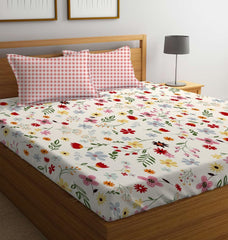 Super King Size Bedsheet For Double Bed With 2 Pillow Cover - 108 X 108 Inches, Red & Pink | Handcrafted Using Traditional Techniques | Perfect For Gifting Anniversaries, Birthdays