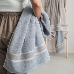 Spread Spain Water & Soil Bath Towel 550 Gsm | Luxurious Blend Of Cotton & Bamboo Fiber Bath Towel Ultra-Absorbent, Quick-Drying & Skin-Friendly (Denim)