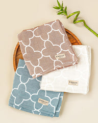100% Bamboo Jacquard Bath Towels 900 Gsm | Ultra Soft, Quick Dry, Antibacterial Quatrefoil Or Botanica Design (Rust, Sand & Ocean) - Set Of 3