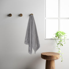 Welspun 100% Cotton Quik Dry Bath Towel 380 Gsm | High Absorbency Super Soft, Fast Drying Bath Towels | Large Size Bath Towel For Men & Women (Grey)