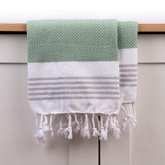 Haber Premium Light Weight 100% Cotton Bath Towel 250 Gsm | Unique Micro Waffle Texture For Active Feel, Quick Absorption & Faster Drying Towel (Green)