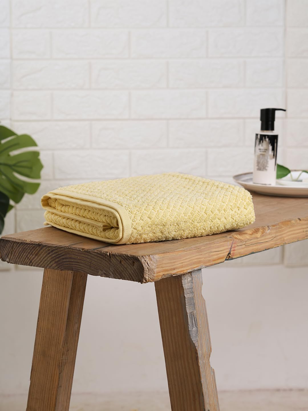 Spaces 100% Cotton Large Bath Towel 400 Gsm | For Men & Women Super Absorbent, Quick Dry, Ultra Soft Dobby Solid Design Towels Large Size (Pale Banana)