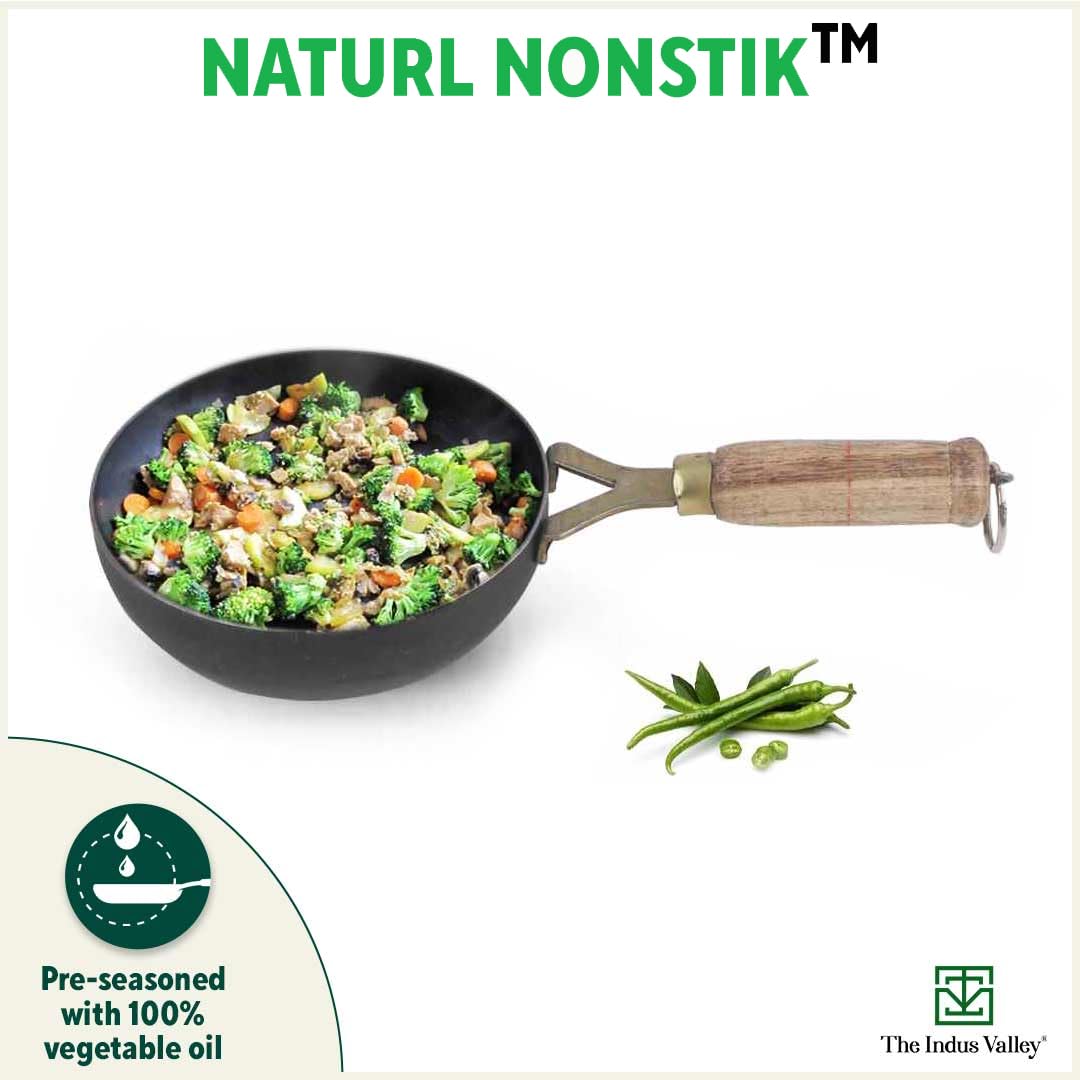 Pre-Seasoned Iron Tadka Pan With Wooden Handle - Very Small 12.7cm, 5 Inch, 0.3 Liter, 0.4 Kg | Gas Compatible - 100% Pure & Toxin-Free, No Chemical Coating