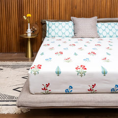 Pure Cotton Bedsheet King Size With 2 Matching Pillow Cover - 108 X 108 Inches, White & Red | Luxurious 200 Thread Count | Breathable And Comfortable - Ideal For All-Season Use