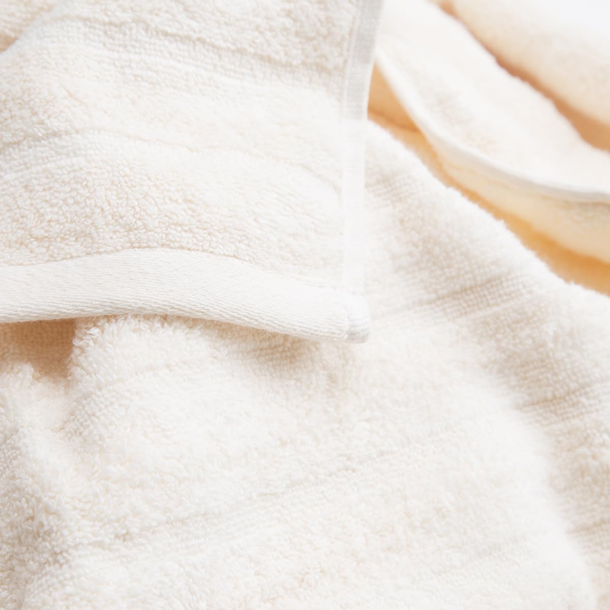 Maspar 100% Cotton Casper Bath Towel 700 Gsm (Beige)