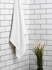Welspun 2 In-1 100% Cotton 400 Gsm Bath Towel (White)