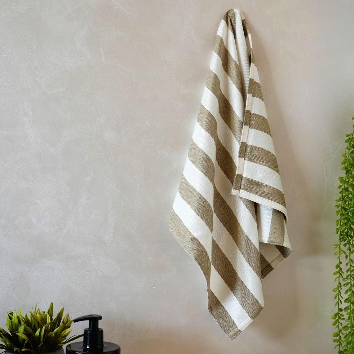 Debaans 100% Bamboo Hand Towels 800 Gsm | Buttery Soft, Ultra-Absorbent, Lightweight, Anti-Microbial, Hypoallergenic, Quick Dry Hand Towel (Set Of 4) - Olive Stripe