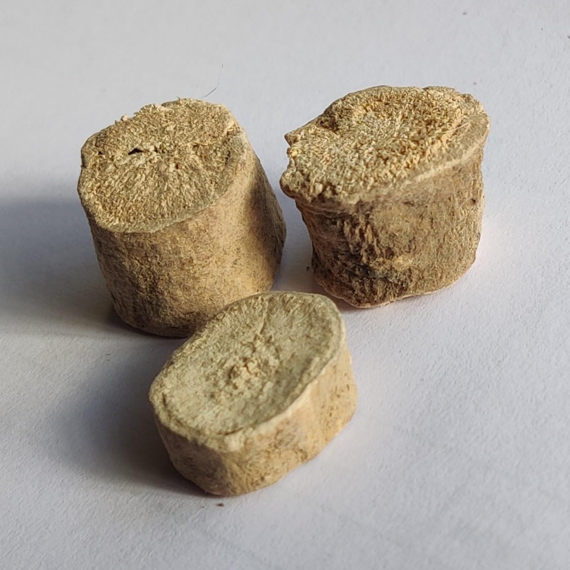Indic Organics Nagori Ashwagandha Root Ancient Vedic - Era Strain With High Potency Non - Gmo, Sourced From Deserts Of Western Rajasthan | Whole Root, 250gm 0.5lbs
