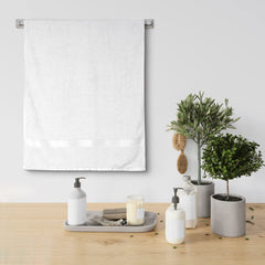 Urban Magic Soft Fabric Polyester Bath Towel 450 Gsm (White)