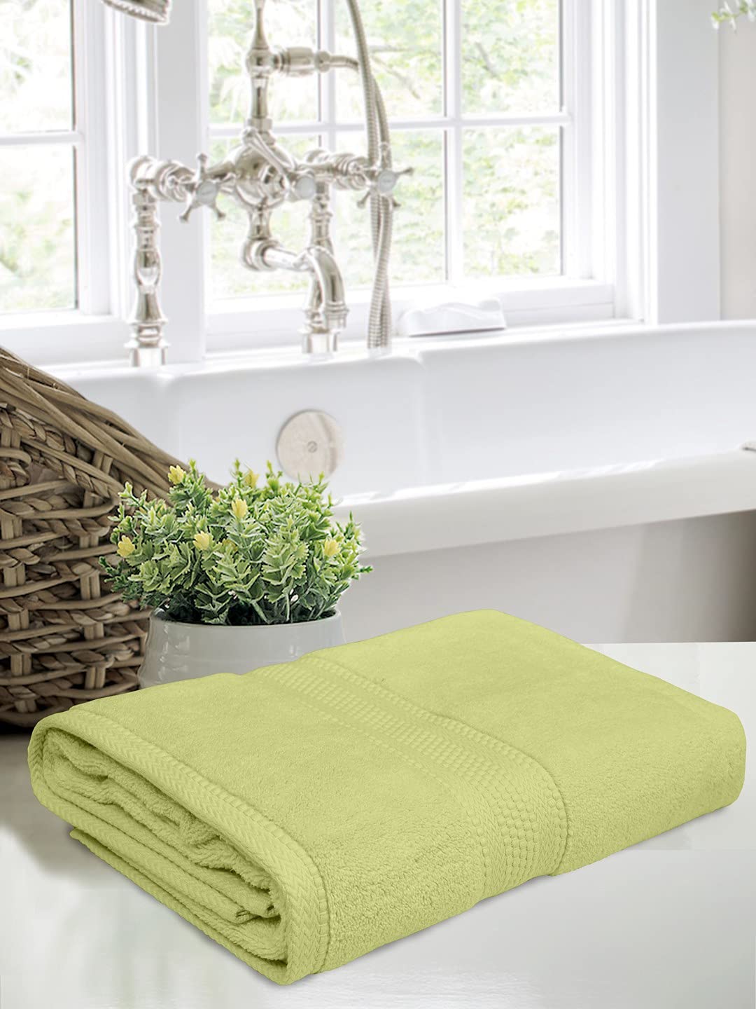 Bombay Dyeing Super Ultrx Zero Twist Plain Dyed Cotton Bath Towel 550 Gsm (Green)