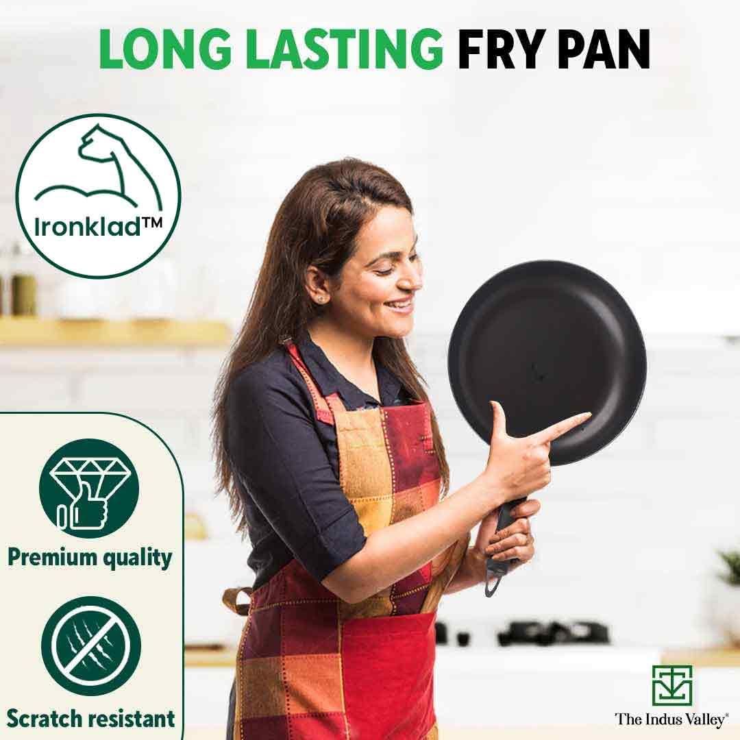 Pre-Seasoned Black Iron Fry Pan With Bakelite Handle - Medium, 24.7 Cm, 9.7 Inch, 1.5 Ltr, 0.9 Kg | Induction Friendly, Pre-Seasoned Fry Pan, 100% Pure & Toxin-Free, No Chemical Coating