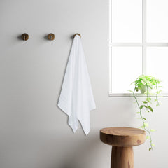Welspun 100% Cotton Quick Dry Bath Towel 450 Gsm | High Absorbency Super Soft, Fast Drying Bath Towels Large Size (White)