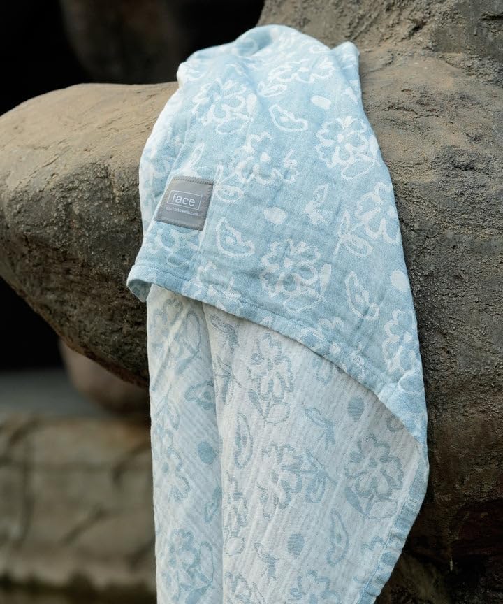 Doctor Towels World'S First Banana Jacquard Floral Bath Towel, Super Soft & High Absorbency Towels For Sensitive Skin, Quick Dry Towels For Bath Large Size (Blue)