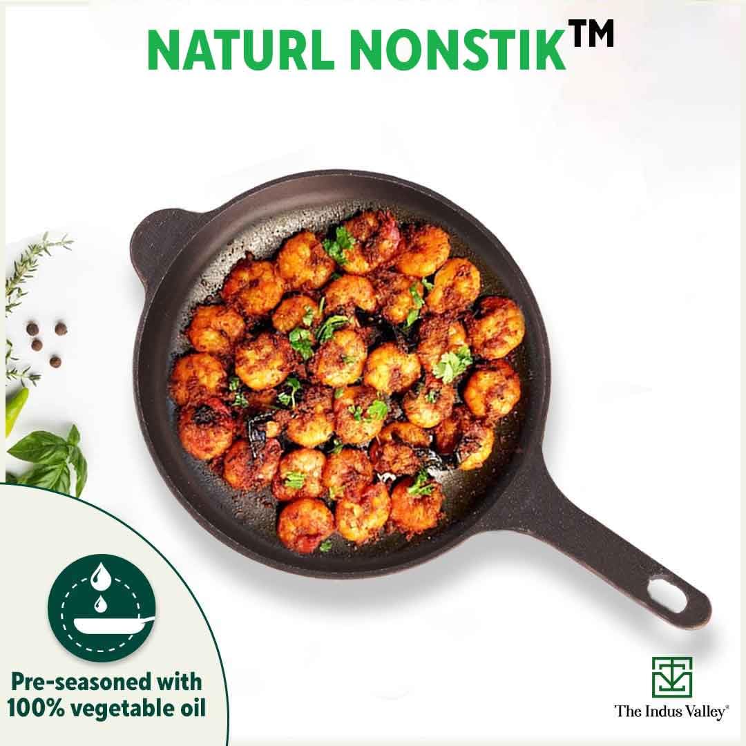 Super Smooth Black Cast Iron Shallow Fry Pan With Long Handle - Medium, 25.4cm, 10 Inch, 1.8 Kg | Induction Friendly, Nonstick Pre-Seasoned Fry Pan, 100% Pure & Toxin Free, No Chemical Coating