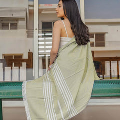 Mush 100% Bamboo Large Bath Towel 280 Gsm | Ultra Soft, Absorbent, Light Weight, & Quick Dry Towel For Bath, Travel, Gym, Beach, Pool & Yoga (Beige & Peach) 250 Tc - Pack Of 2