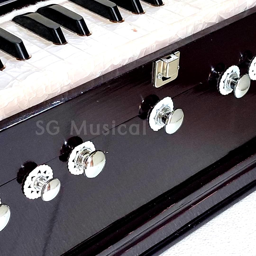 Harmonium With Bag - 39 Keys, Double Reed (Bass Male), Double-Bellow, 7 Stoppers, 3 1/4 Octave | Easy To Pump, Tuning 440 Standard Pitch
