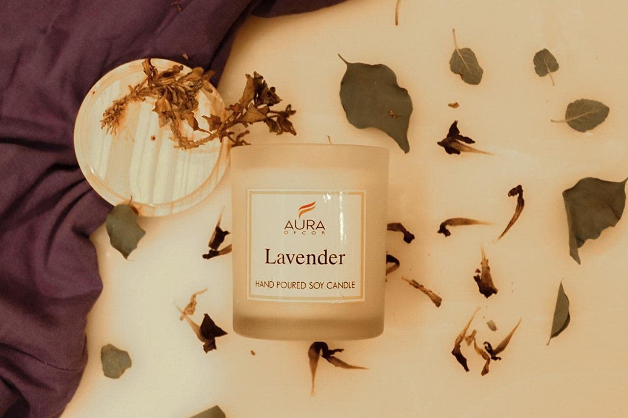 LAVENDER FRAGRANCE SOY WAX GLASS CANDLE WITH WOODEN LID & COMES PERFECT GIFT BOX