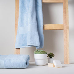 Feather & Spun Organic Cotton Bath Towel 650 Gsm | Lavender Fragrance Gots Certified Anti Microbial Fade Resistant Double Needle Stitch Towel (Skywave Blue)