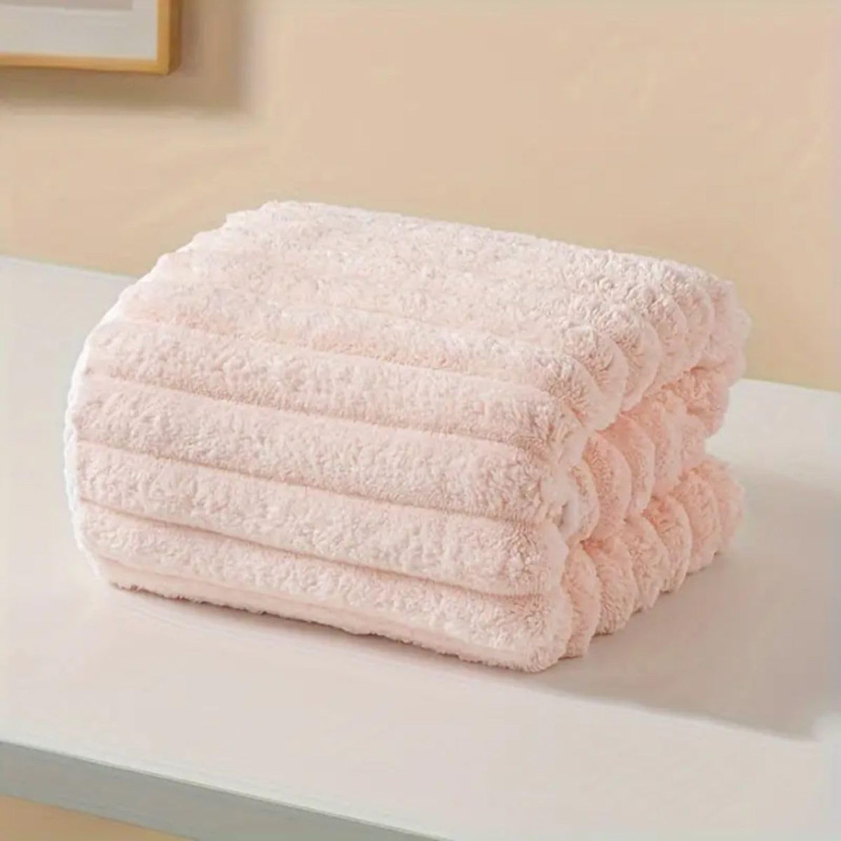 Linear Microfiber Bath Towel 300 Gsm | Large Size Bath Towel For Men & Women Lining Design (Pink)