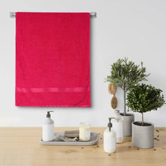 Urban Magic Soft Fabric Polyester Bath Towel 450 Gsm (Pink)