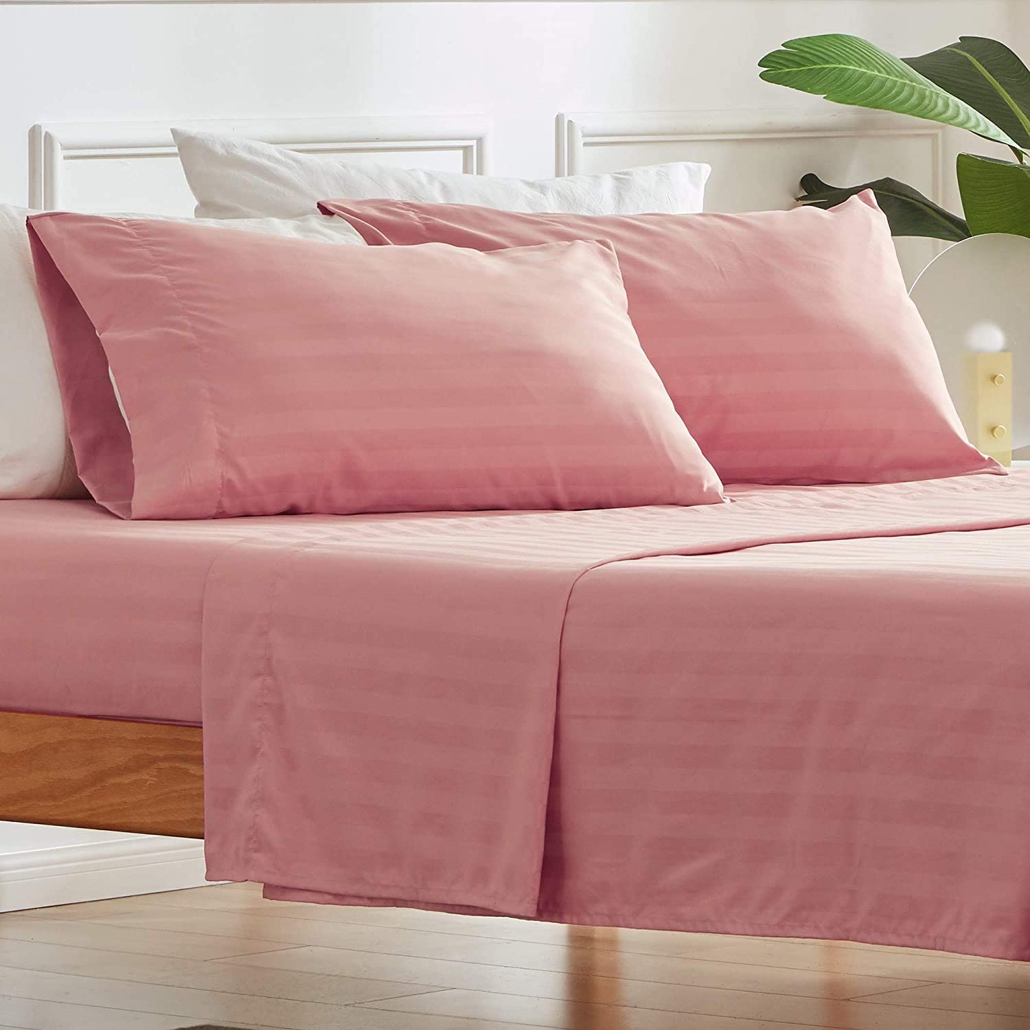 Cotton Bedsheet For Double Bed Queen Size - 90 X 100 Inches, Peach With 2 Pillow Covers | 350 Thread Count | Premium Comfort Bedsheets For Home, Hotels & Guest House