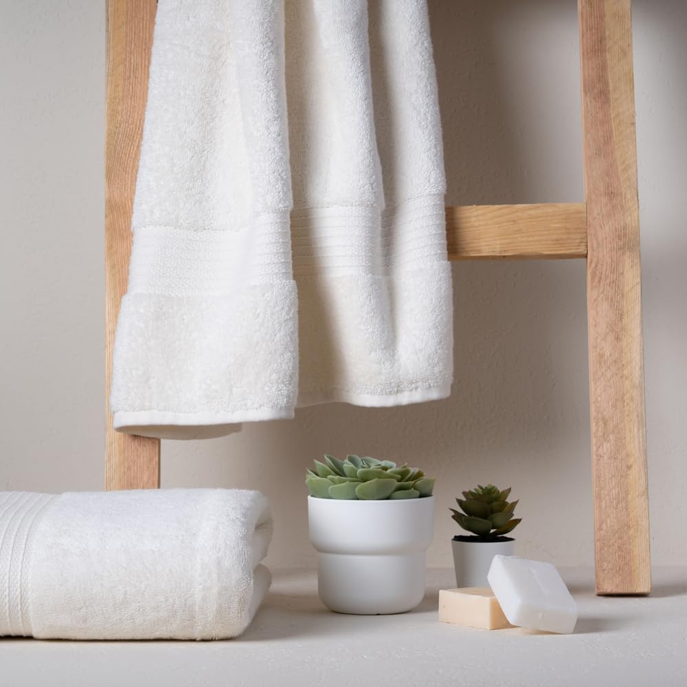 Feather & Spun Organic Cotton Bath Towel 650 Gsm | Lavender Fragrance Gots Certified Anti Microbial Fade Resistant Double Needle Stitch Towel (Cloud Dancer)