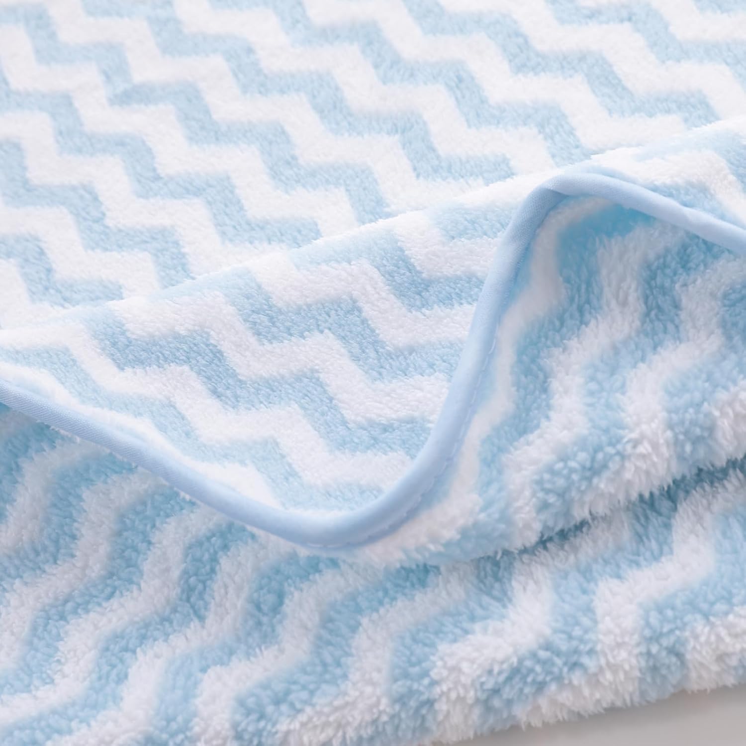 Kuber Industries Bath Towel 300 Gsm | Towel For Bath, Gym, Travel & Beach | Plain Lining (Blue)