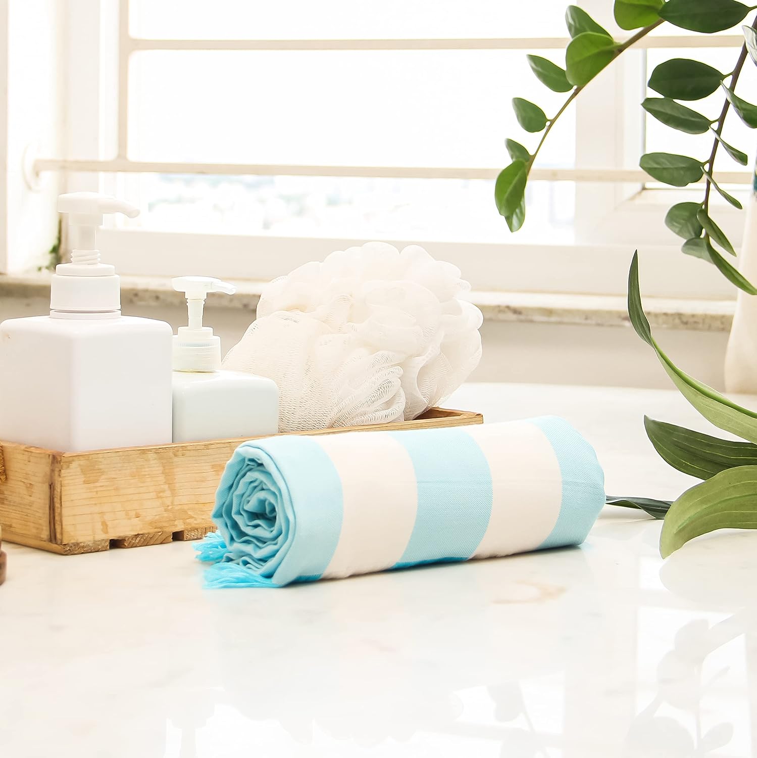 Velve 100% Bamboo Bath Towel 270 Gsm | 2x Softer & Absorbent Than Cotton Towels | Skin Friendly With Non-Toxic Colors (Aqua Blue)
