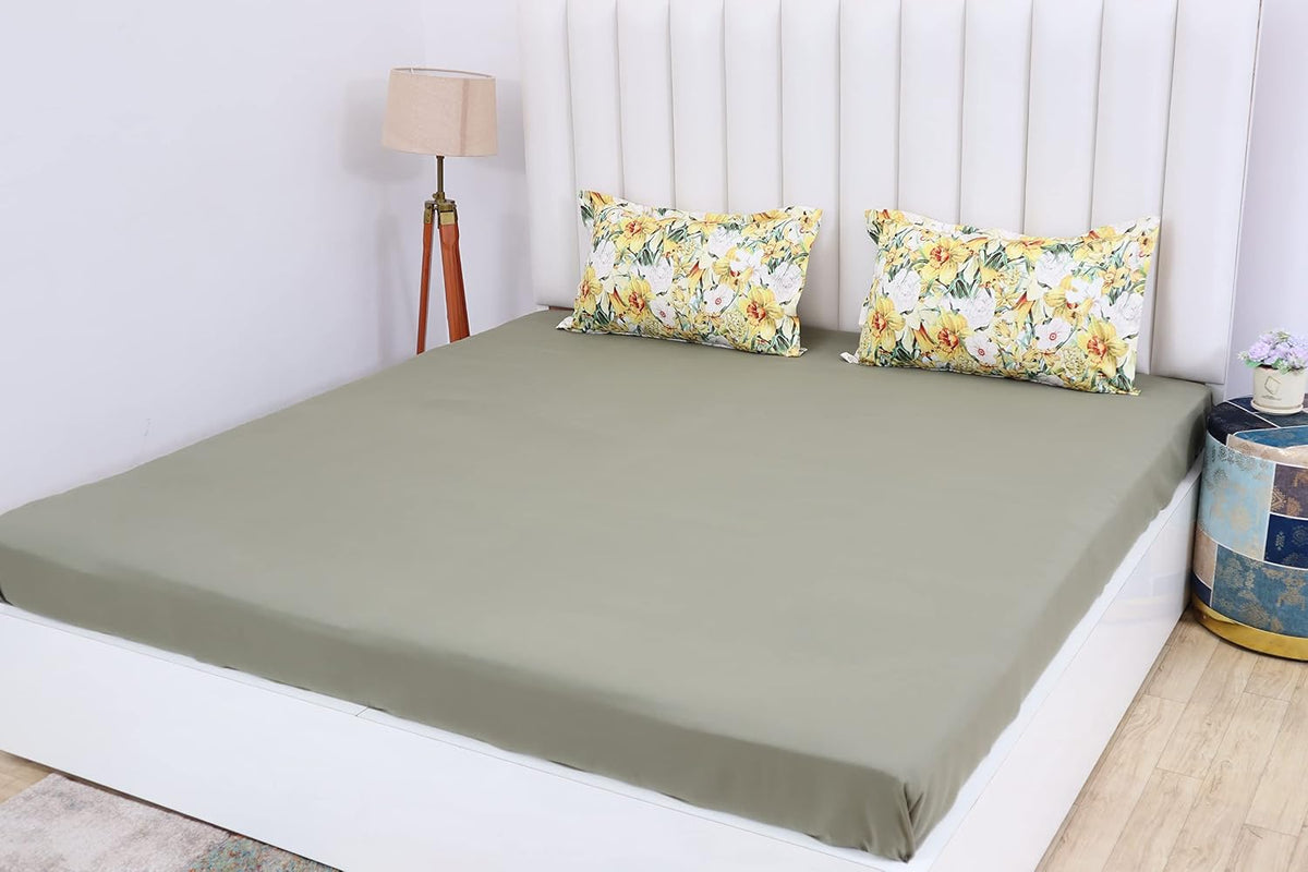 Premium Elastic Fitted Solid Bedsheets For King Size Double Bed (72x78x8 Inches) With 2 Pillow Covers | Super Soft Brushed Satin Bedsheet, Breathable & Wrinkle Free