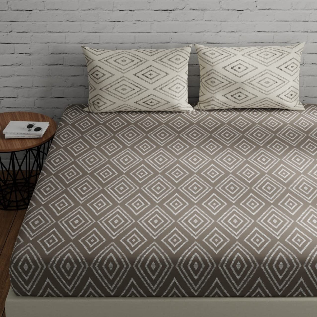 100% Pure Cotton Bedsheet For King Size With 2 Pillow Covers - 72 X 78 Inches, Taupe & White | Breathable Long Lasting Light Weight Wrinkle Free Bedsheet