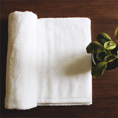 Heelium Bamboo Bath Towel 600 Gsm | Ultra Absorbent | 3x Softer Than Cotton Towels (White)