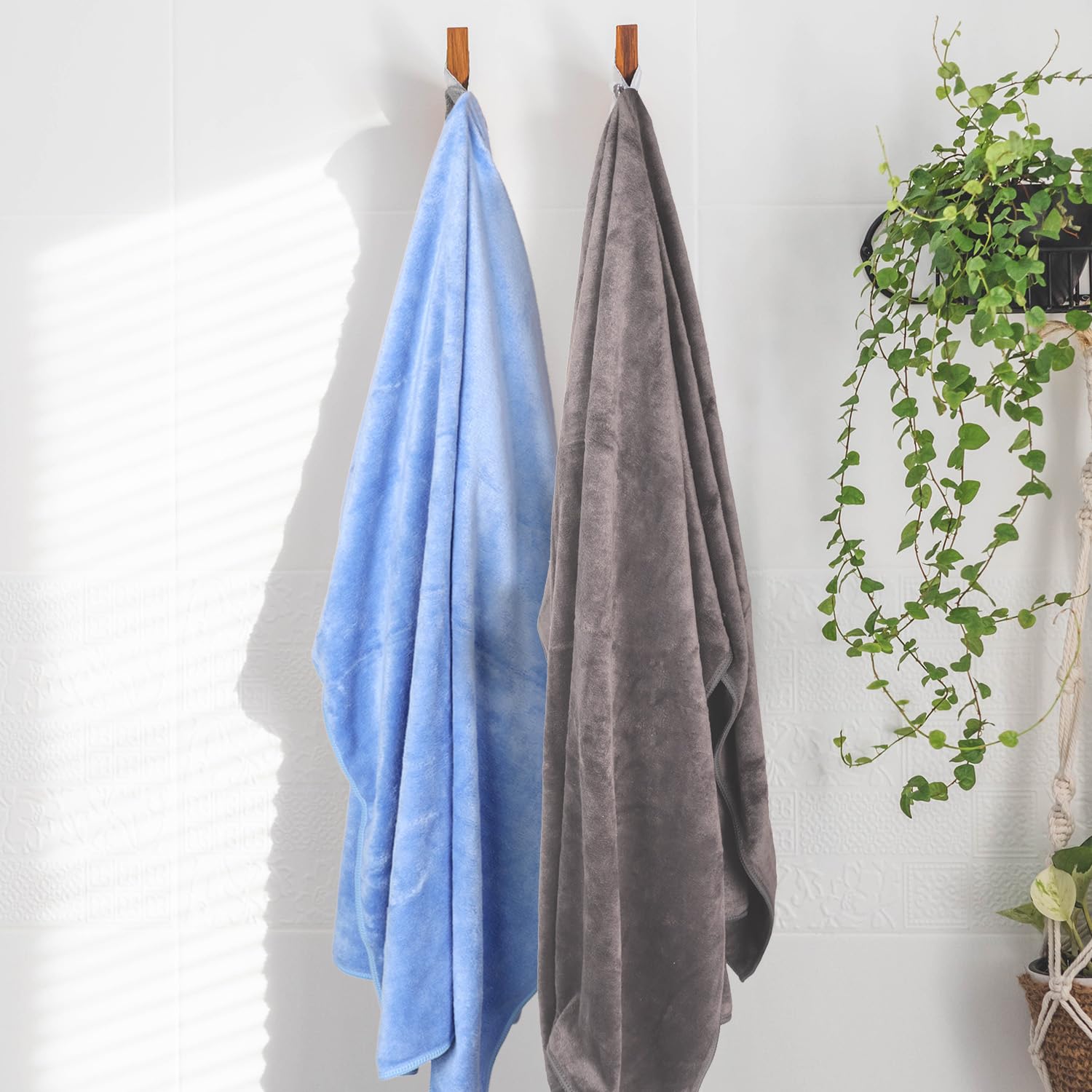 U & U Unique Utilities Microfiber Bath Towels Large Size (400 Gsm) | Bath Towel For Men & Women (Blue & Grey) - Set Of 2