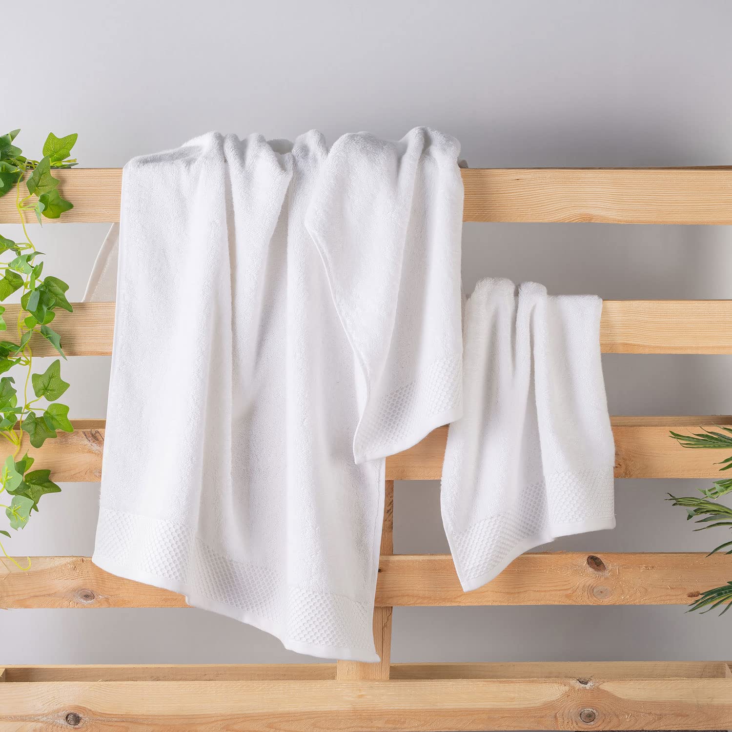 Spread Spain 1 Bath & 2 Hand Towels 900 Gsm | Highly Absorbent & Soft Modern Decor Design Towel Sets (White)