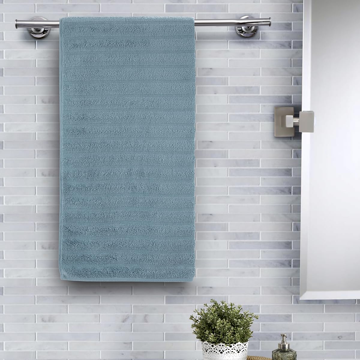 Maspar 100% Cotton Casper Bath Towel 700 Gsm (Blue)