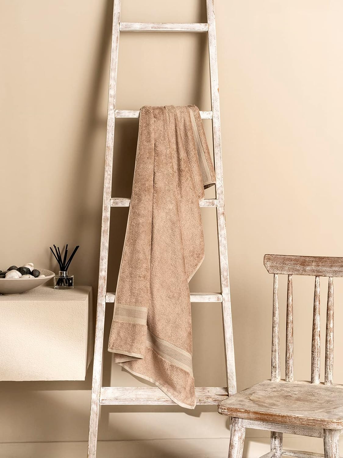 Ddecor Live Beautiful Ecofriendly Solid Cotton Bamboo Bath Towel 650 Gsm (Beige)
