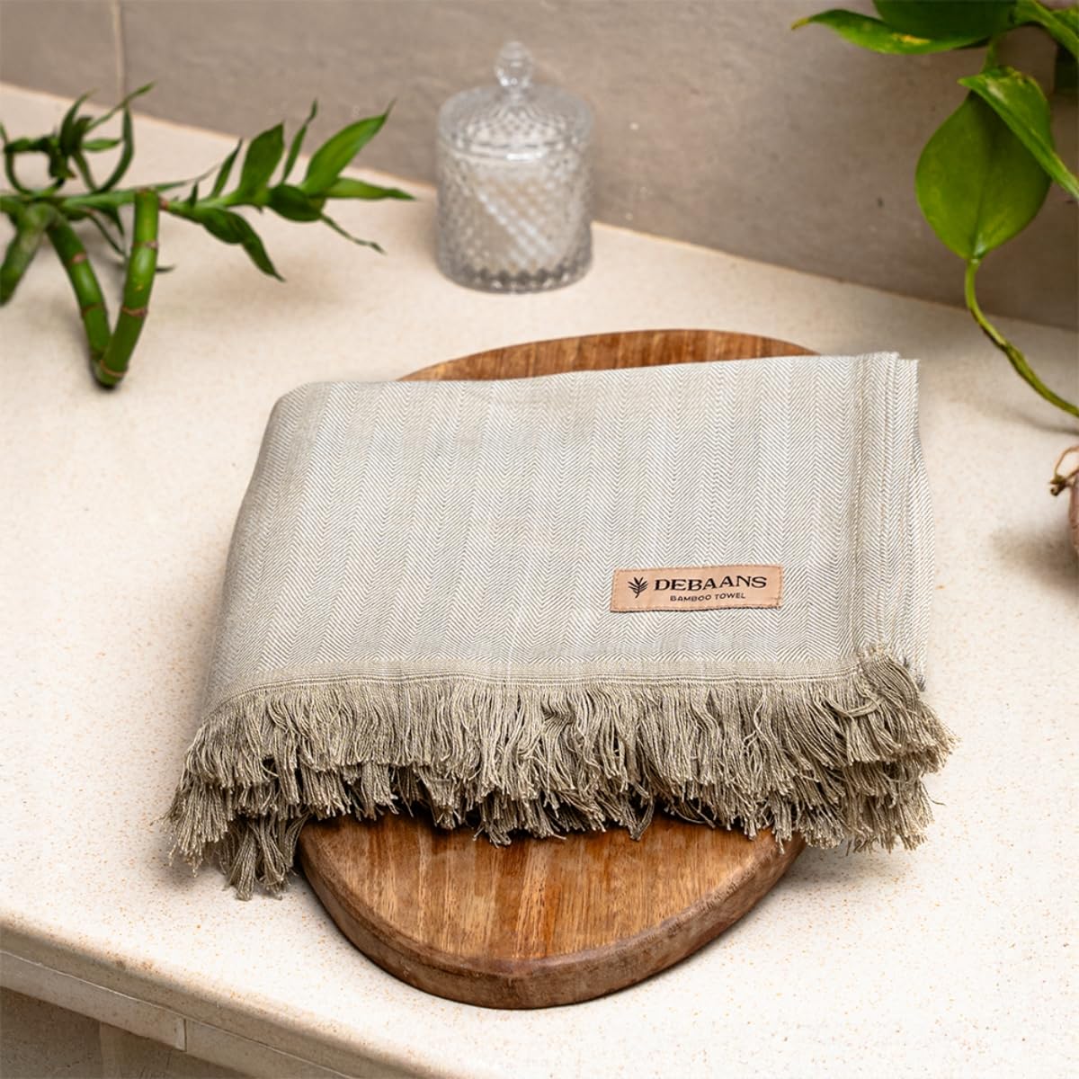 Debaans 100% Bamboo Large Bath Towel 350 Gsm | Buttery Soft, Ultra-Absorbent Lightweight Anti-Microbial, Hypoallergenic Quick Dry Towel (Olive)