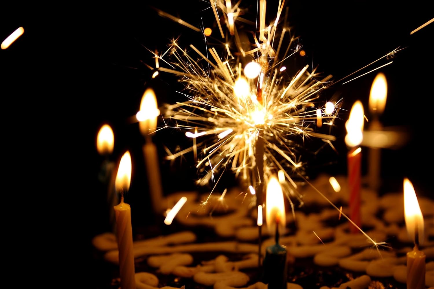MULTI COLOUR BIRTHDAY SPECIAL STICK DECOR CANDLE FOR CAKE & HOME PACK OF 1300