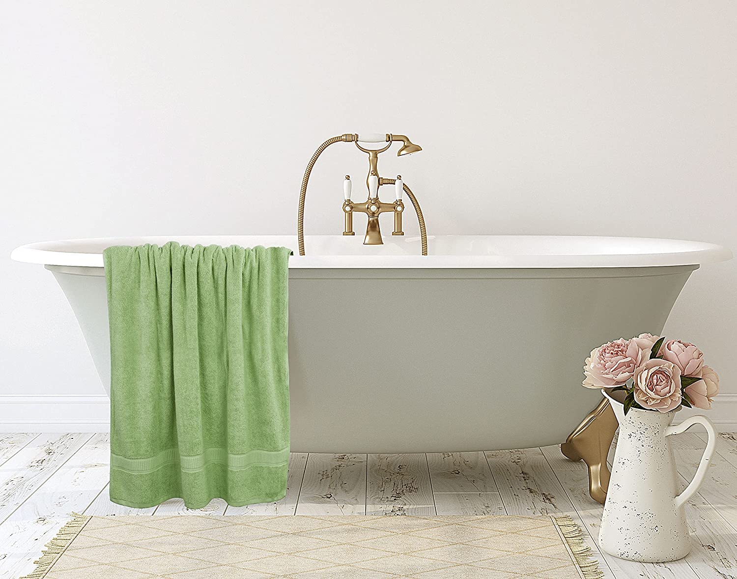 Tiqh 100% Cotton Bath Towel 600 Gsm | Highly Absorbent & Quick Dry Extra Large Bath Towel (Green)