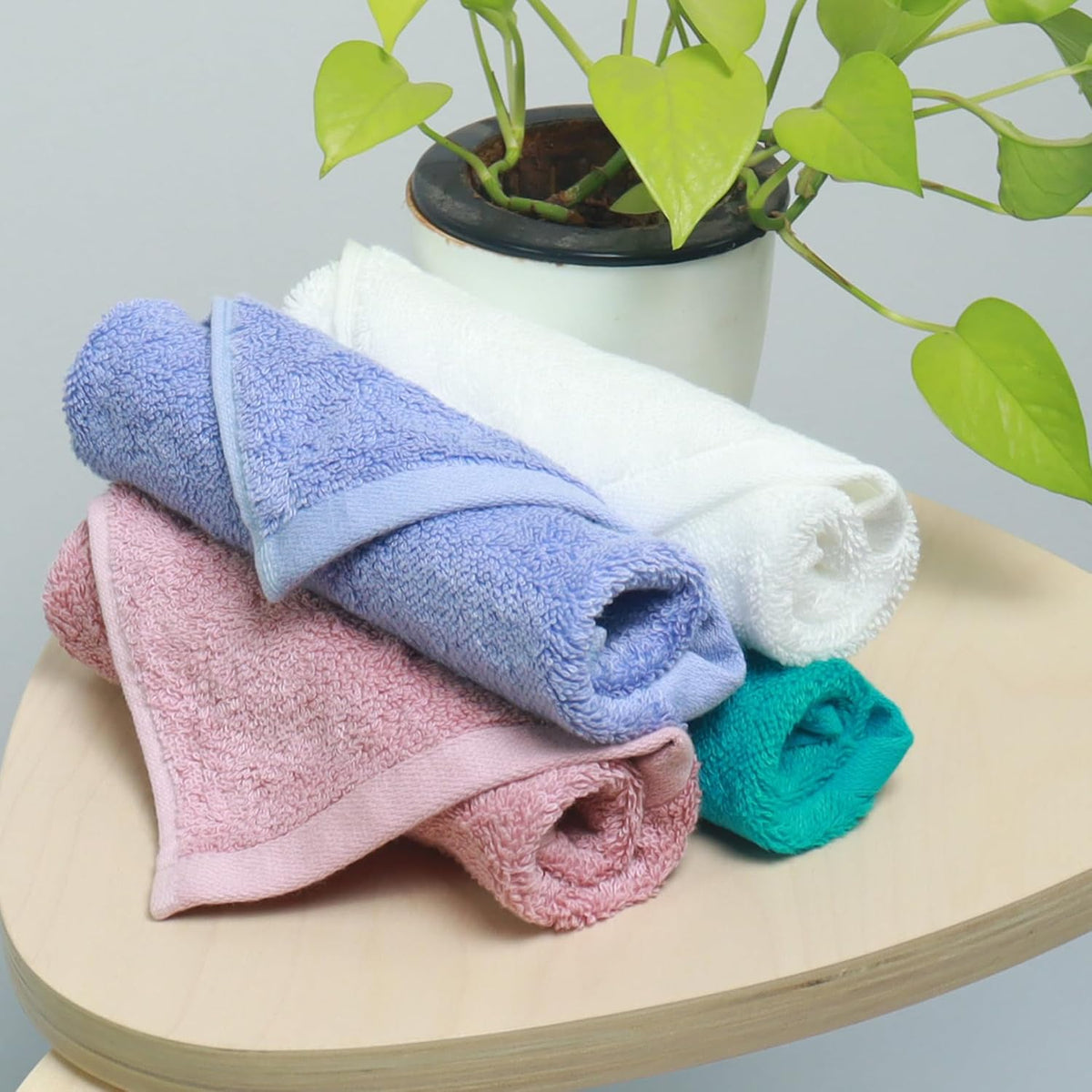 Heelium Bamboo Face Towel 800 Gsm | Ultra Absorbent & Odour-Free 3x Softer Than Cotton Towels | Pack Of 4 (Iris, White, Peach & Teal)