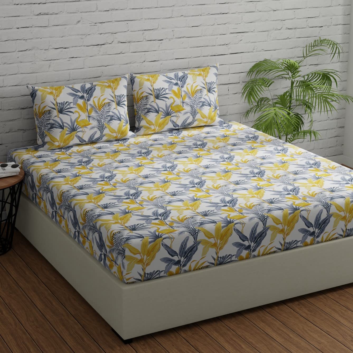Bedsheets For King Size Bed With 2 Pillow Covers - 108 X 108 Inches | Flamingos Grey & Yellow | Perfect For Home Decor & Gifts | 144 Thread Count