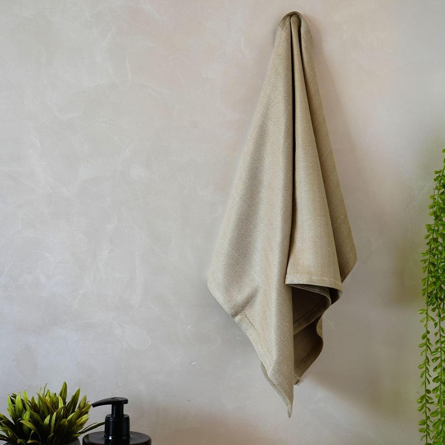 Debaans 100% Bamboo Hand Towels 800 Gsm | Buttery Soft, Ultra-Absorbent, Lightweight, Anti-Microbial, Hypoallergenic, Quick Dry Hand Towel (Set Of 4) - Olive