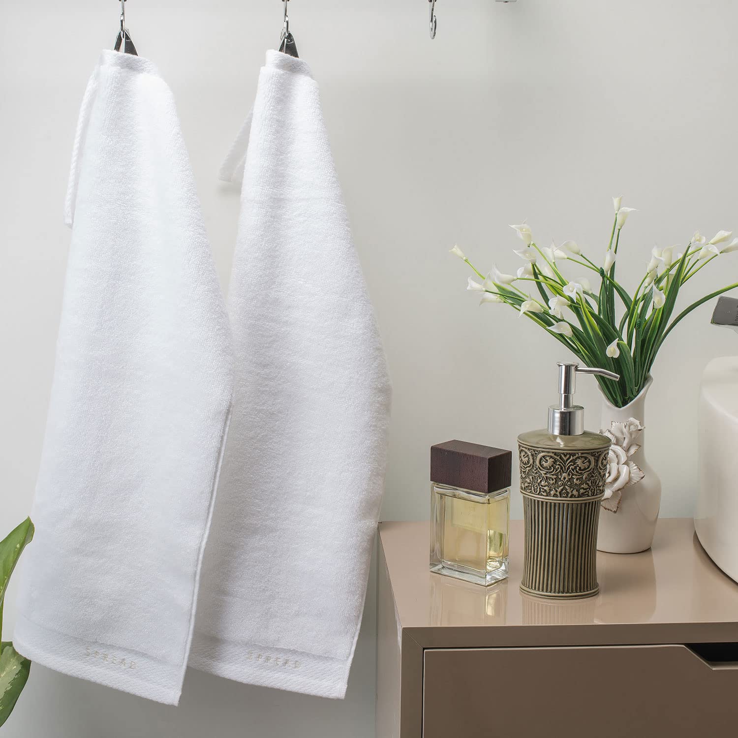 Spread Spain Resort Luxury Cotton Hand Towel 750 Gsm Maximum Softness & Absorbency, Ultra-Durable For Luxury Hotel & Spa Quality Hand Towel- White (2 Piece)