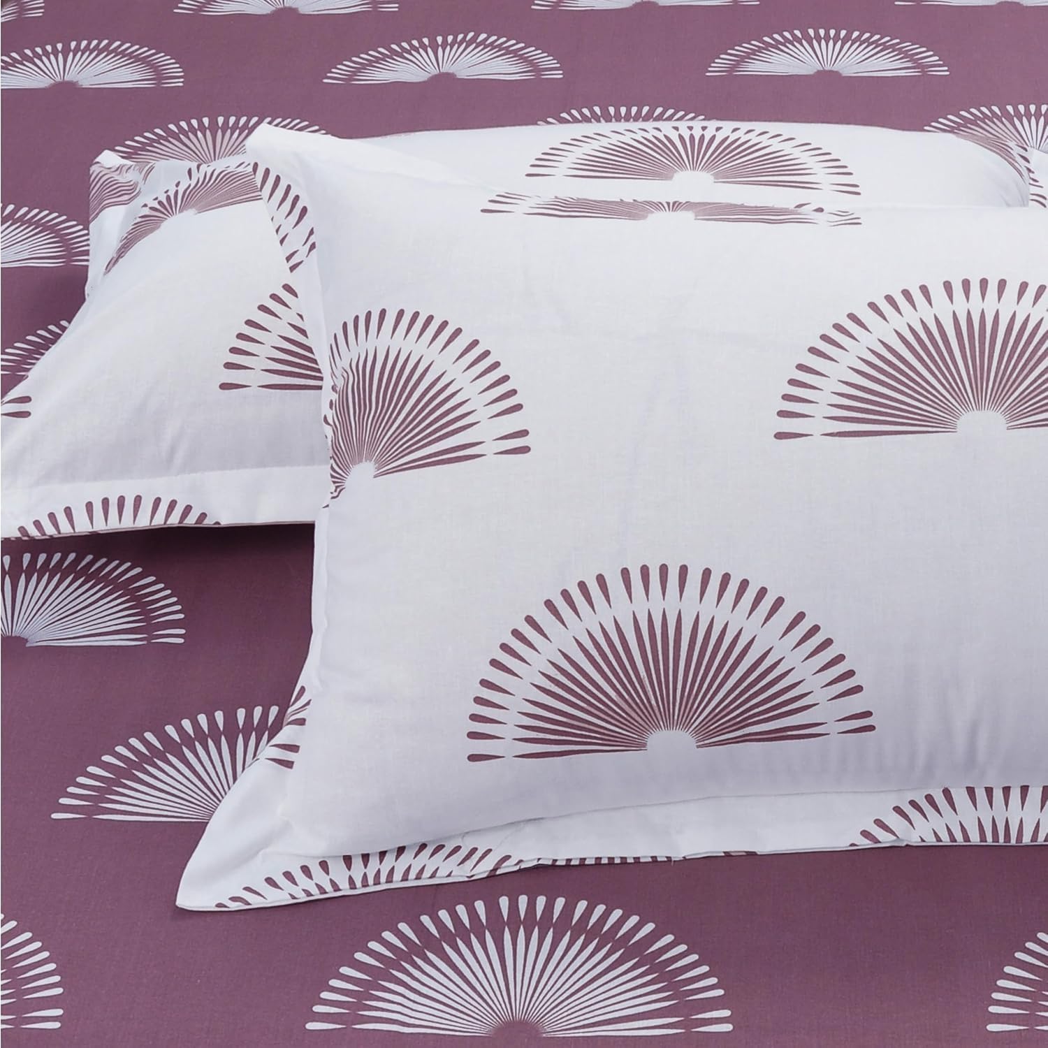 Cotton Elastic Fitted Bedsheet For King Size With 2 Pillow Covers - 72 X 78 Inches, Purple & White | Ideal For Guest Room, Hotel Quality | 3 Piece Bed Sheet