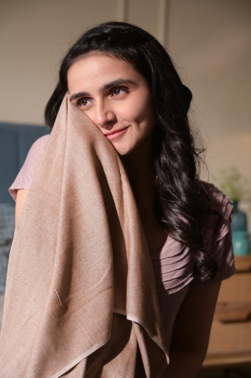 Aero Weav Ultra Lightweight Bamboo Bath Towel 200gsm | Compact, Portable & Less Than Skin-Friendly & Eco-Friendly Travel Towel (Terracotta)