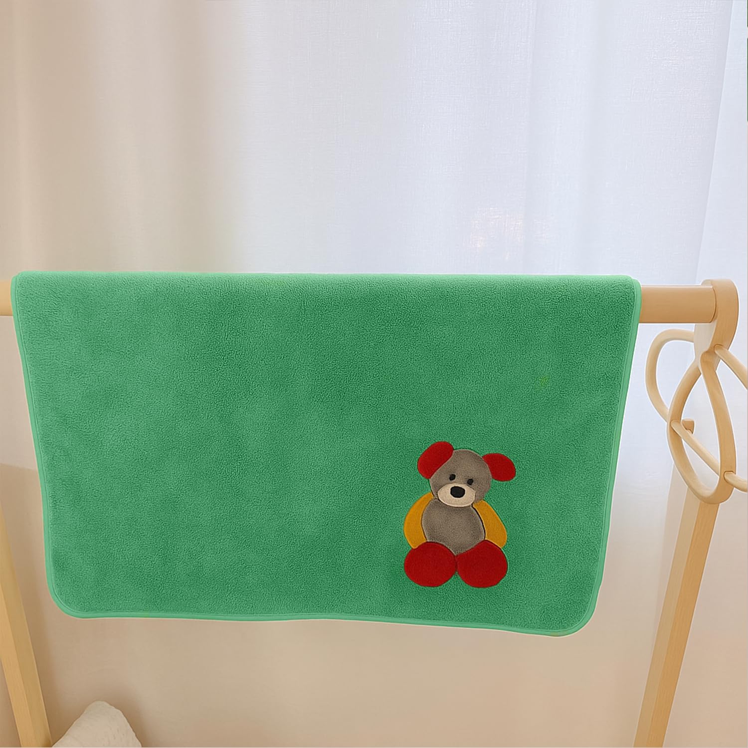 Maxoshine Microfiber Kids Bath Towels 300 Gsm | Quick Drying Towels For Unisex Kids-Teddy Bear Print Baby Towel For Boys & Girls (Green)