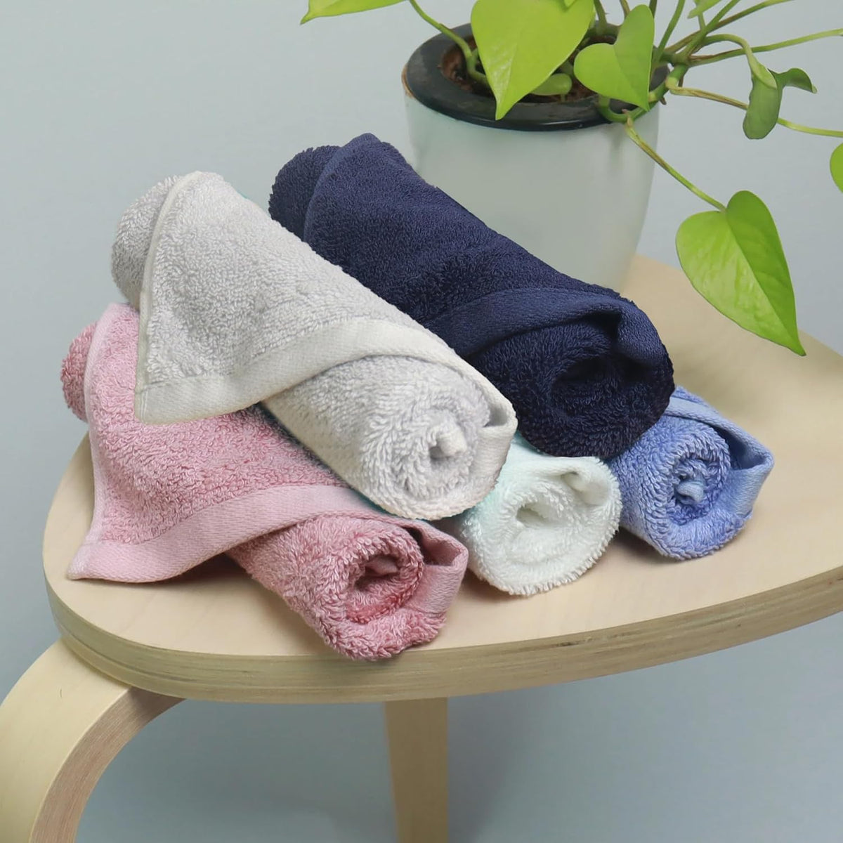 Heelium Bamboo Face Towel 900 Gsm | Ultra Absorbent & Odour-Free 3x Softer Than Cotton Towels | Pack Of 5 -Blue, Iris, White, Light Grey & Peach